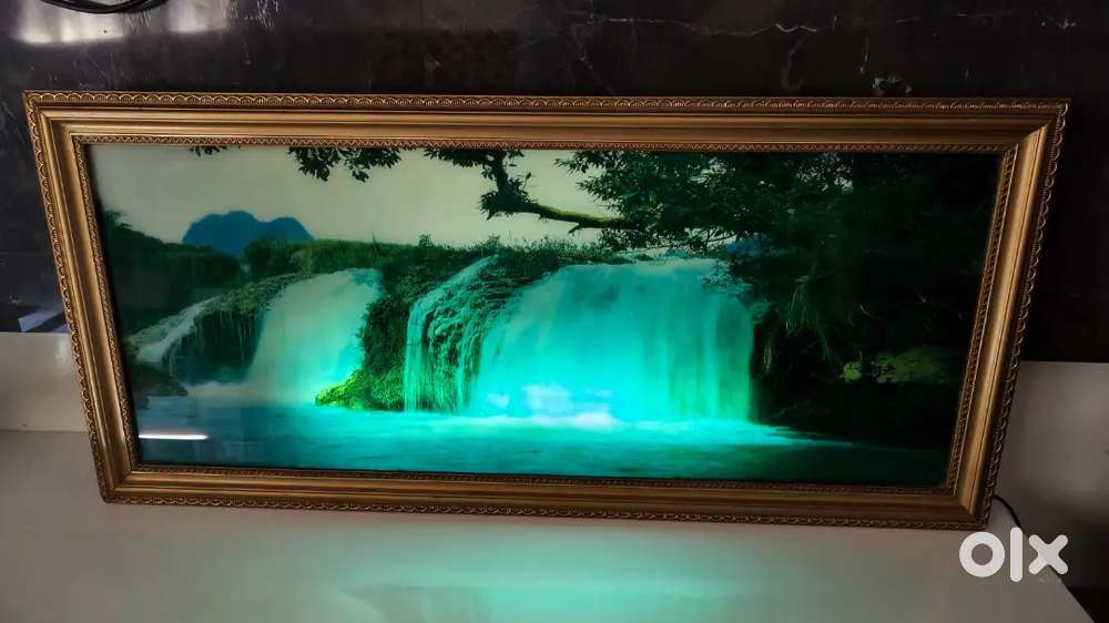 Wall piece with light music of chirping