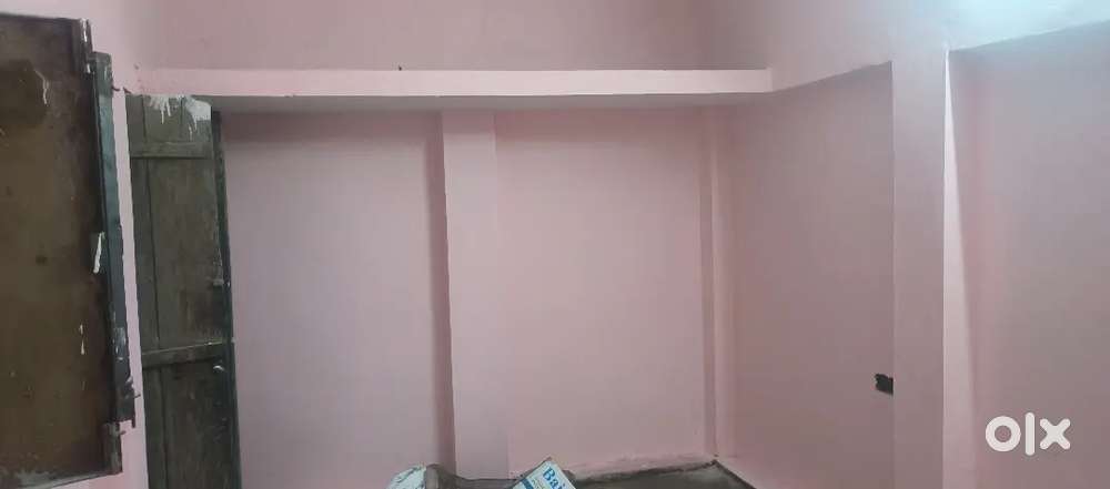 One room on rent for students only