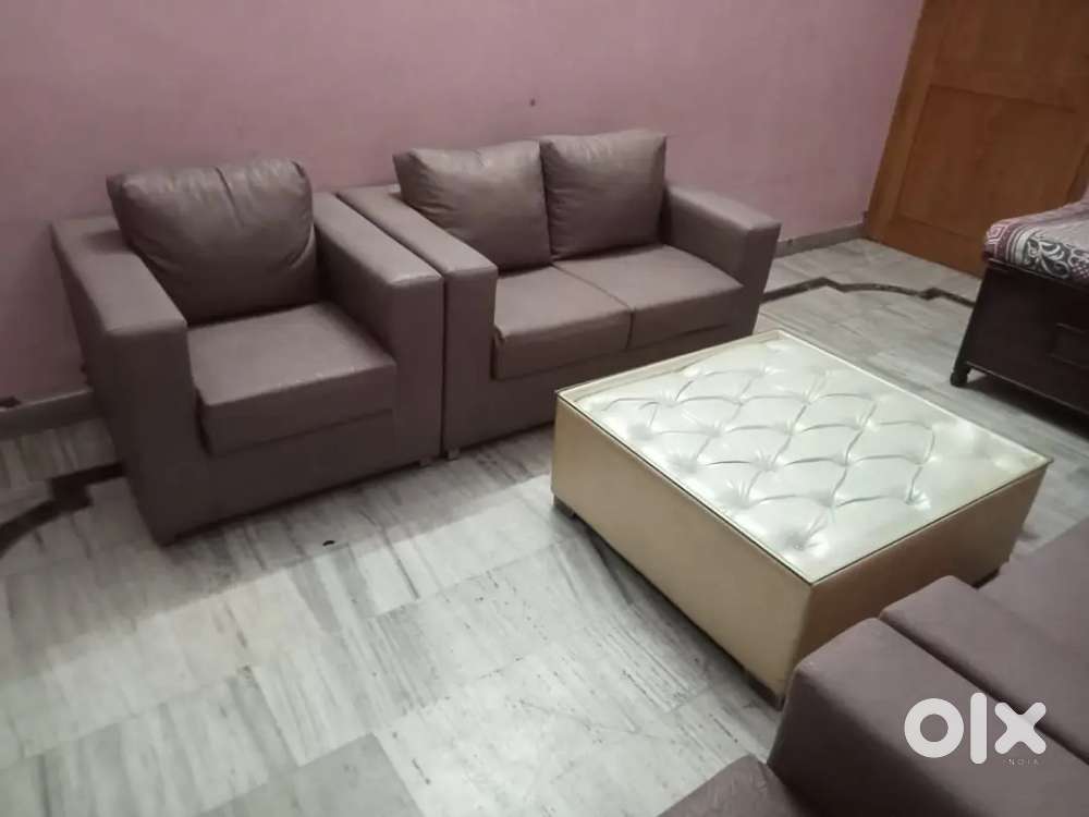 7 seater sofa with table