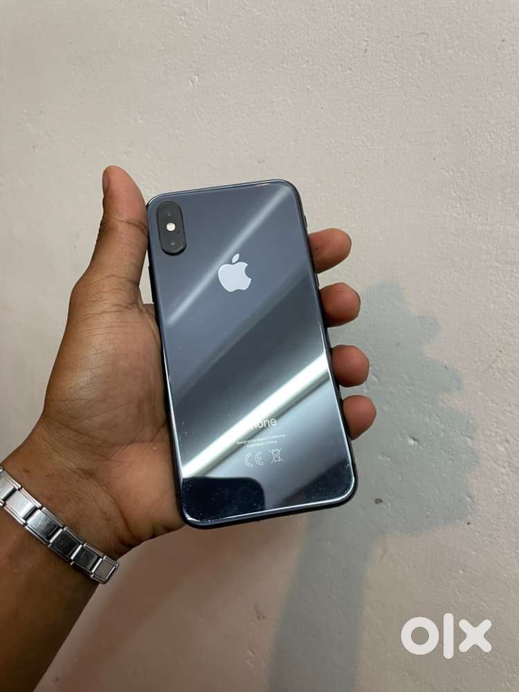 I phone XS