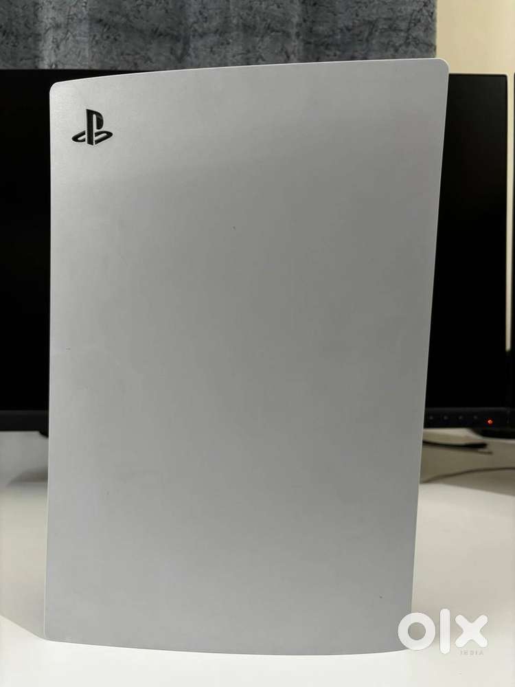PS5 Disc Edition with one controller and few games