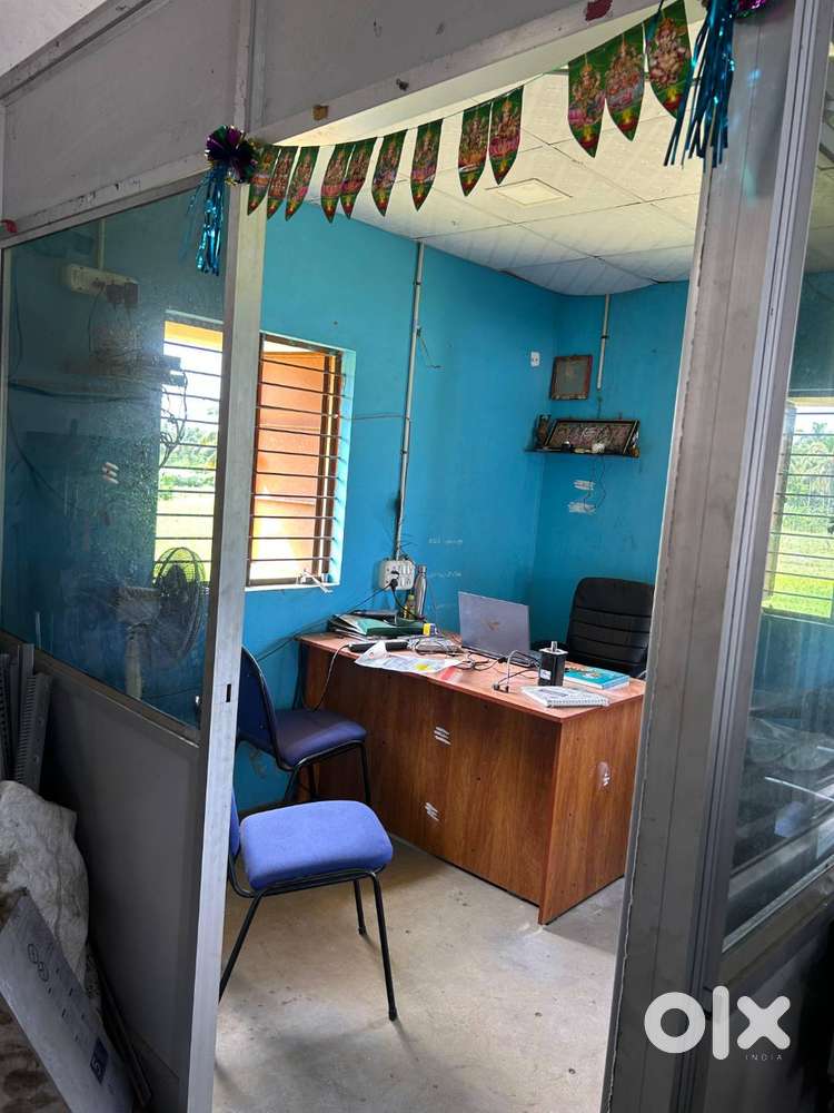 LATHE MACHINE OPERATOR