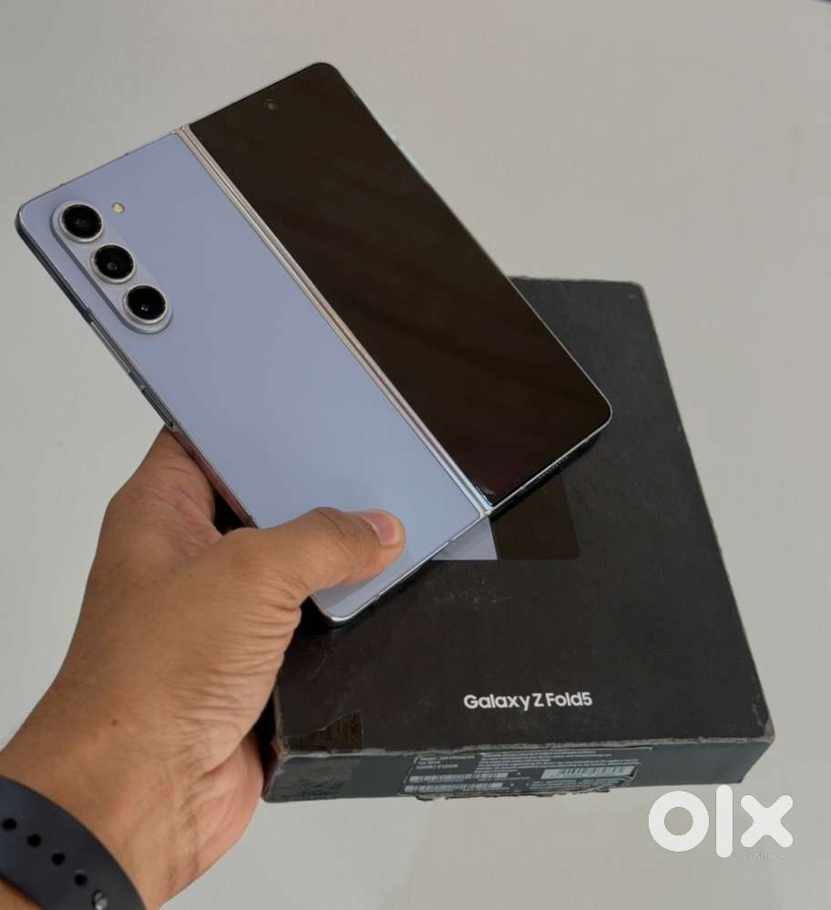 Galaxy Z Fold 5 512GB Storage blue Colour good Condition