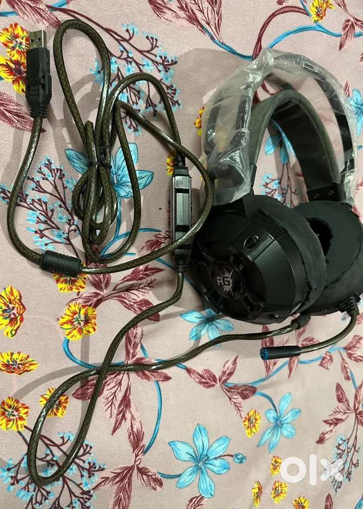 Redgear Cosmo gaming headset