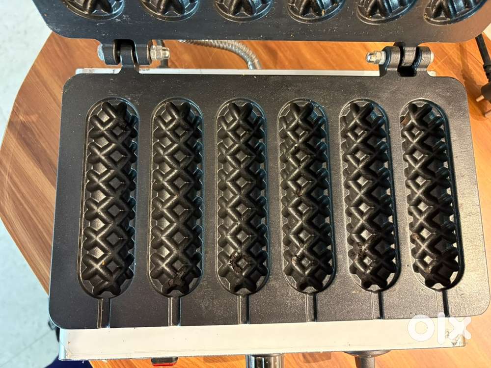 Stick waffles maker
