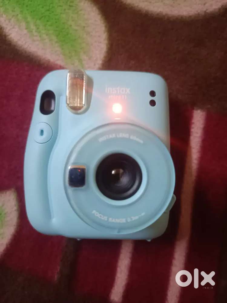 Instax mini 11  camera   box warranty card                        3500