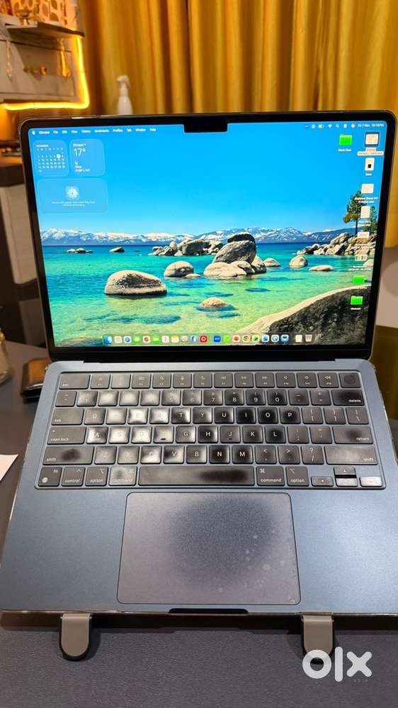 M2 MacBook  New  85% battery health