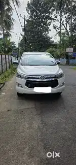 Toyota Innova Crysta 2017 Diesel Well Maintained