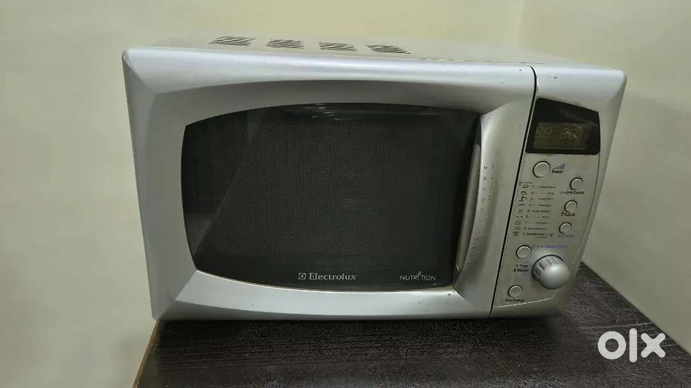 Electrolux microwave oven with grill