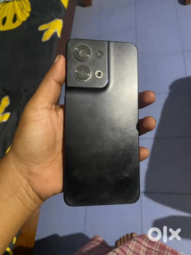 Oppo reno 8 5g 8gb +128gb..disply chng