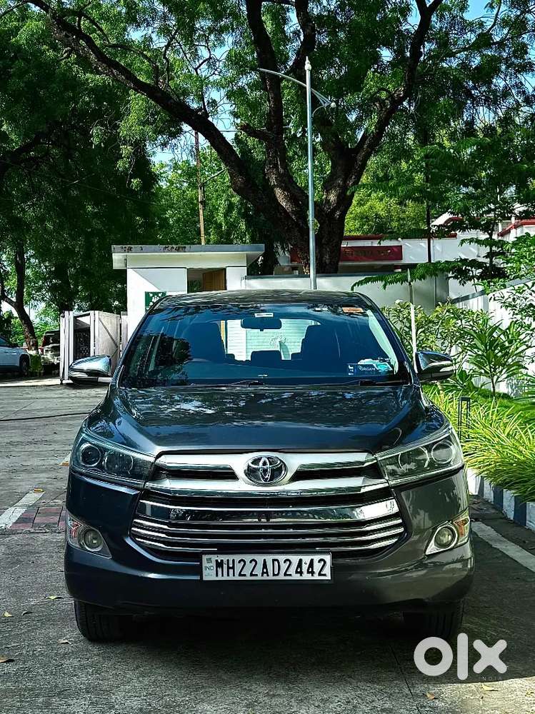 Toyota Innova Crysta 2016