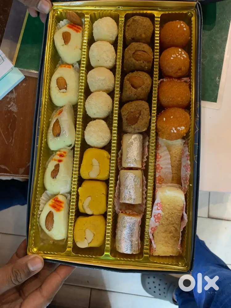 Need a south Indian cook & sweets Mistri all-rounder