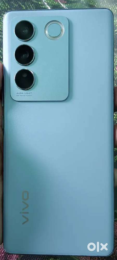 Vivo V27 5G, (8/128)–Original Charger, Bill & Box – Condition Like New