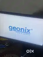 monitor geonix small white dots