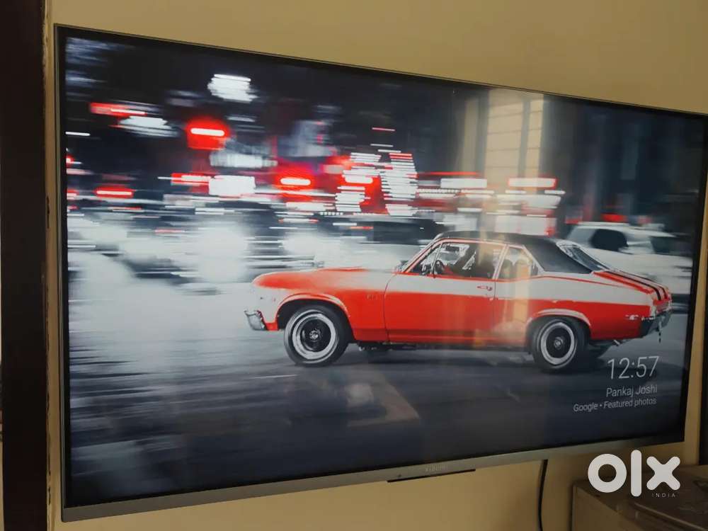 MI 43 inch 3 year old tv