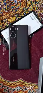 Vivo V29e 8/256 gb With Bill box and charger