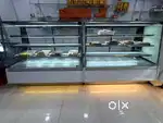 Sweet display counter