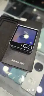 Samsung Flip 256gb in excellent condition under warranty