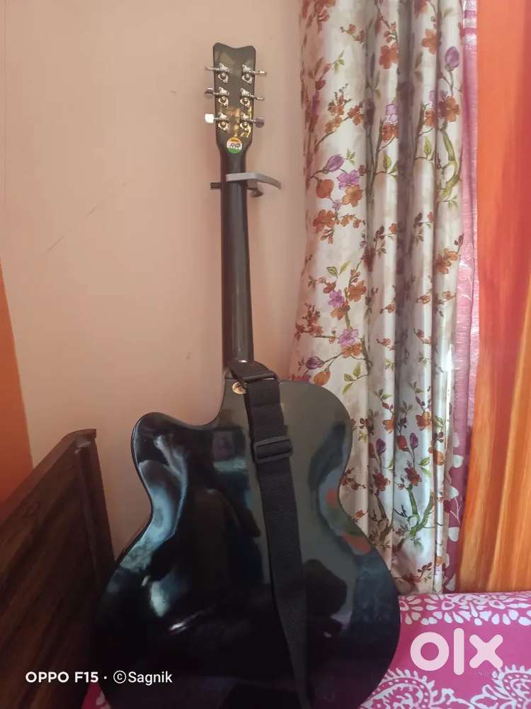 Guitar for sale