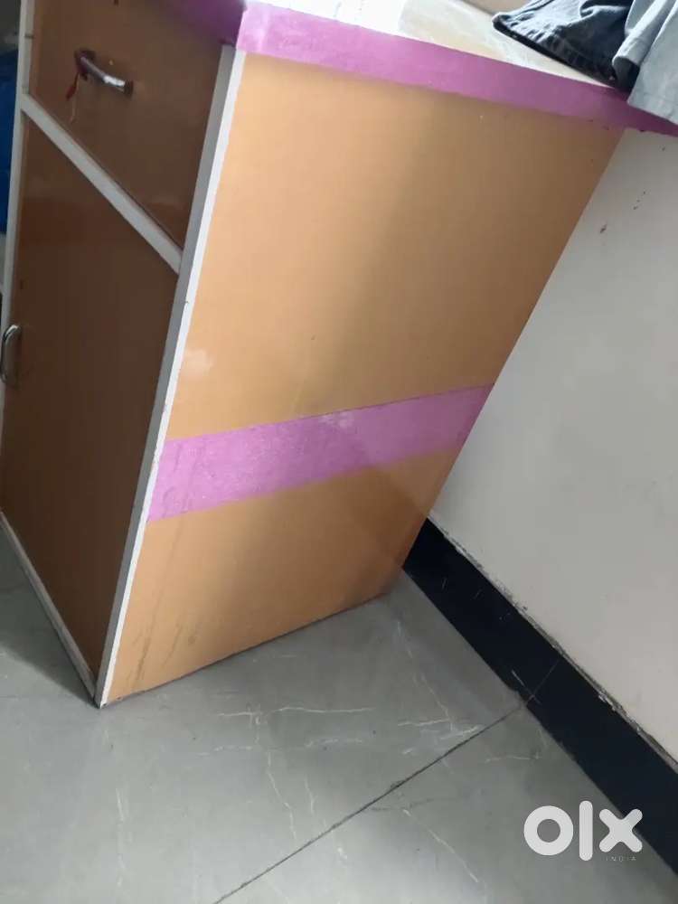 Big counter with drawer