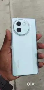 Vivo v 30e 5g 8gb ram 128 gb rom