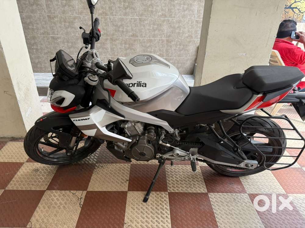 Aprilia tuono 457 Excellent condition