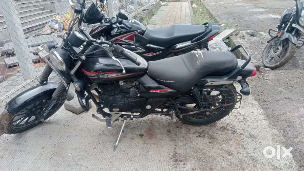 MH05 CT9773. Avenger 220 All condition OK. Only sheet cover cuts