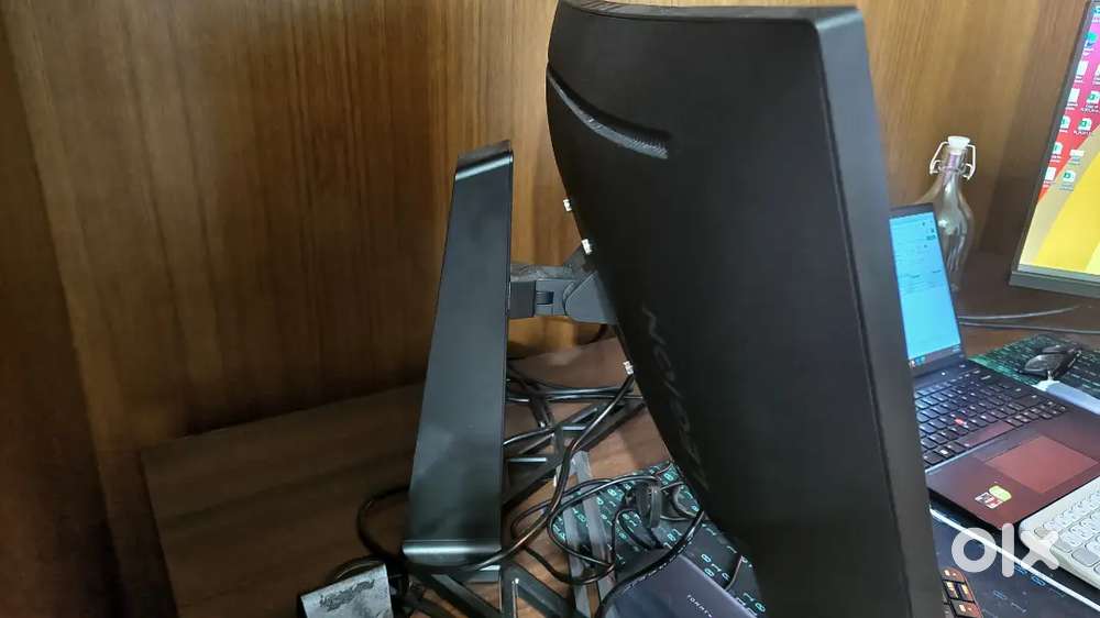 CurvedLenovo Legion R27fc-30, 27 Inch (68.58cm), FHD 1920x1080, 240Hz,