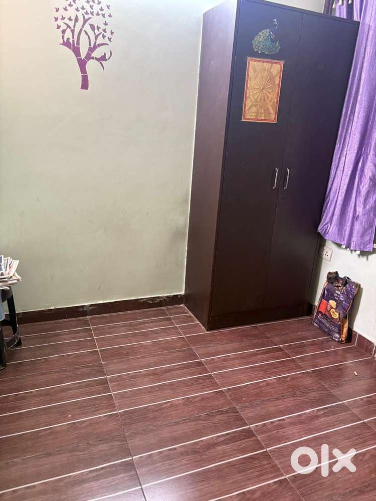 3 BHK well maintened