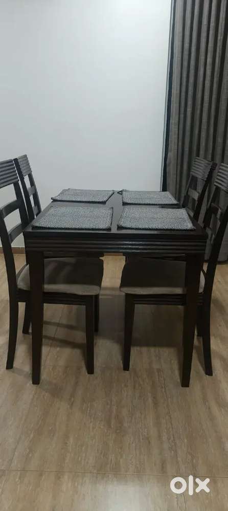 Used Dining table with 4 chairs