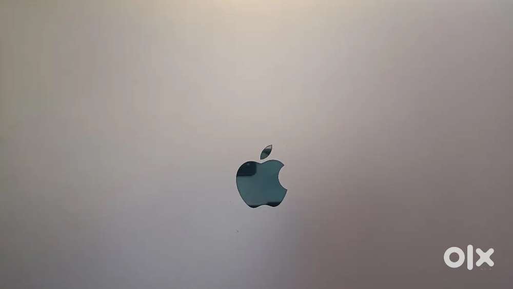 MacBook Pro 16-inch  Intel Core i7  16GB RAM  500GB SSD