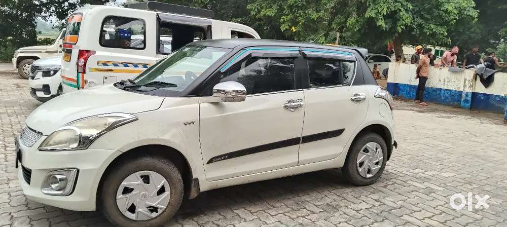 Maruti Suzuki Swift 2015 Petrol 65321 Km Driven