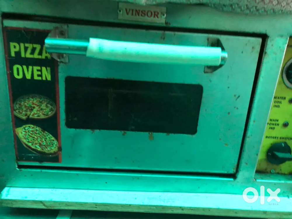 Pizza oven and microwave