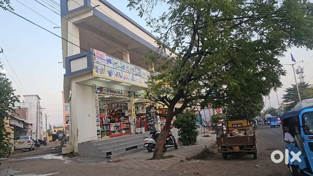 Newly built spacious first floor space in commercial complex