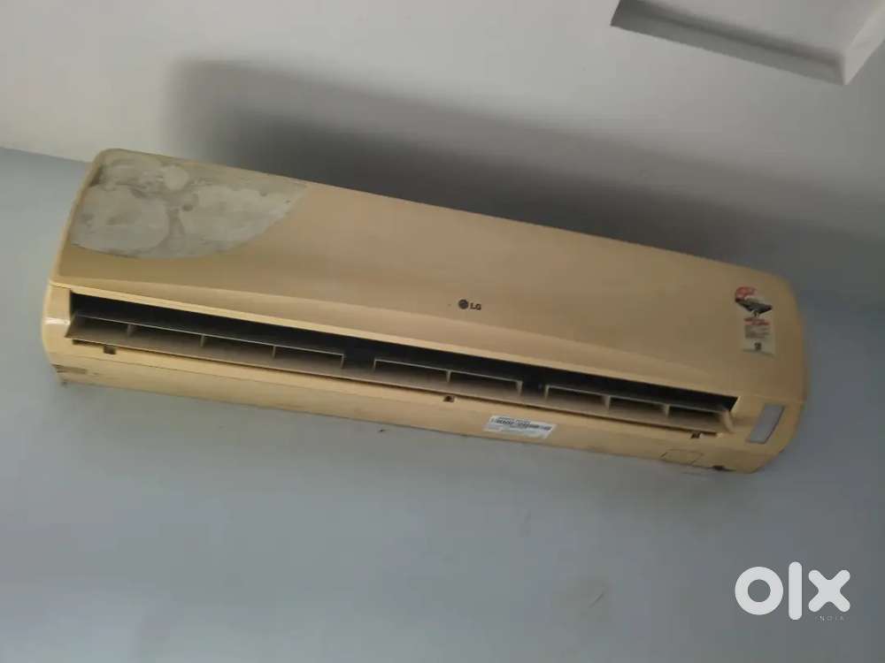LG AC 1.5 ton very Good condition