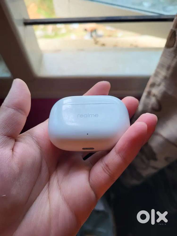 Realme Buds T300 ear buds