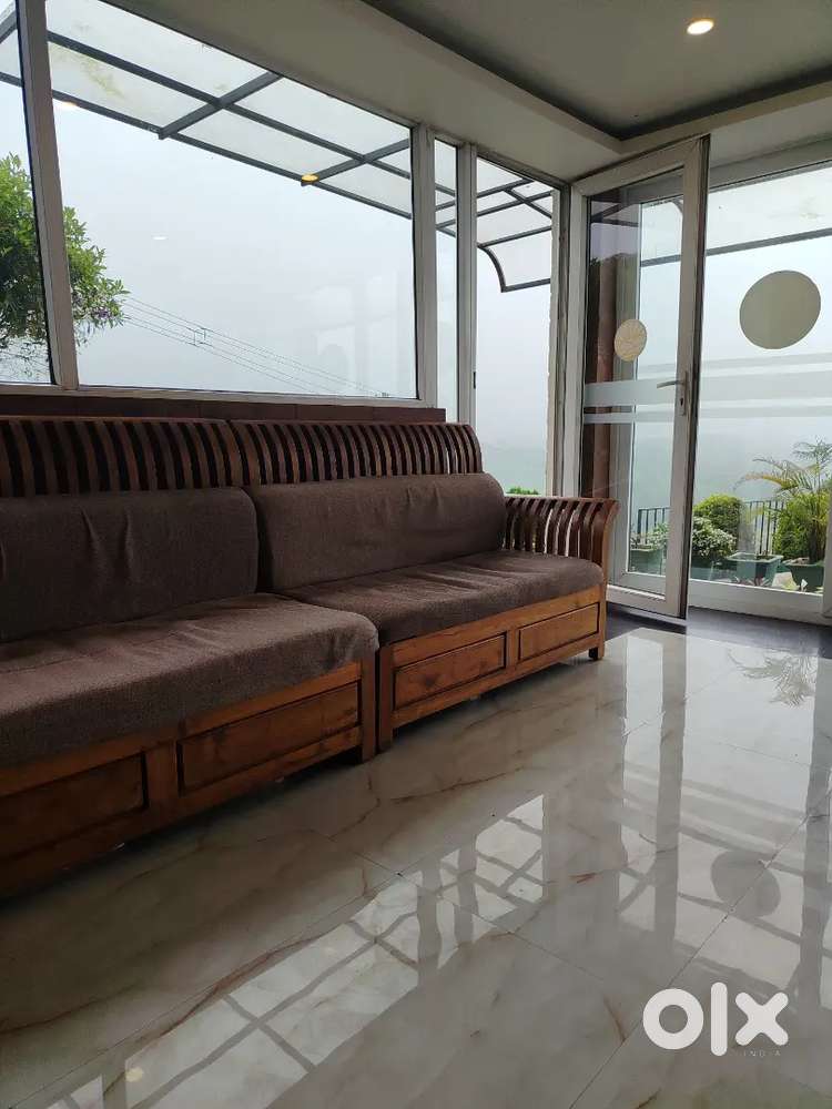 Lady front office staff required food n accommodation provided