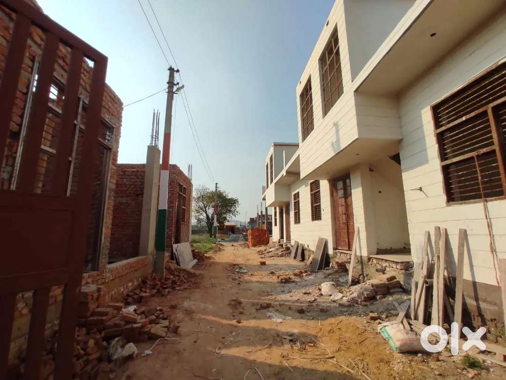 2 Bedroom अपनी छत्त अपना मकान 15 lac | Wave City | 80% लोन
