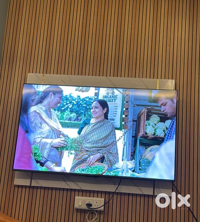 TCL 55 inch tv 9 month old