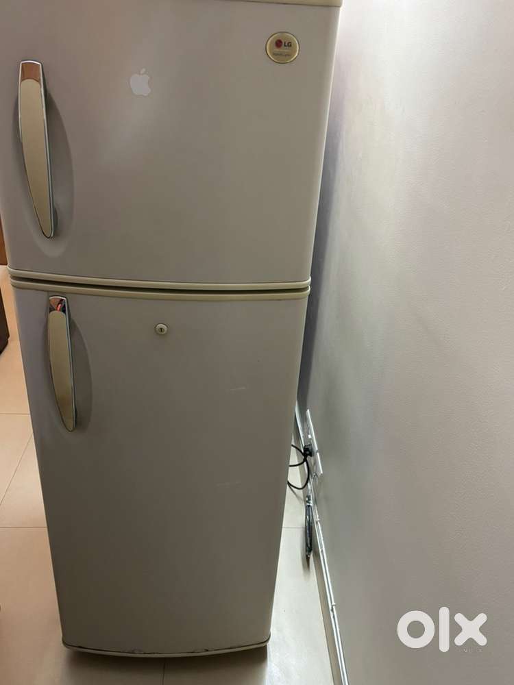 Double Door Refrigerator Model GL-262 GP