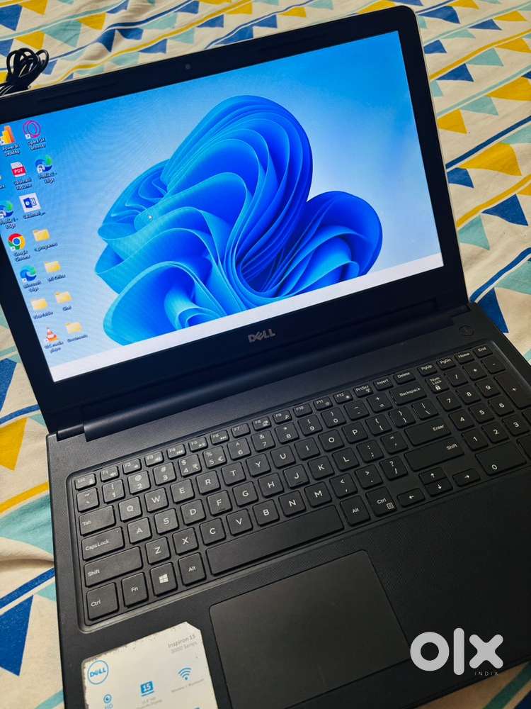 Dell Inspiron 15-3567  i5 7th Gen  SSD  Windows 11 Pro