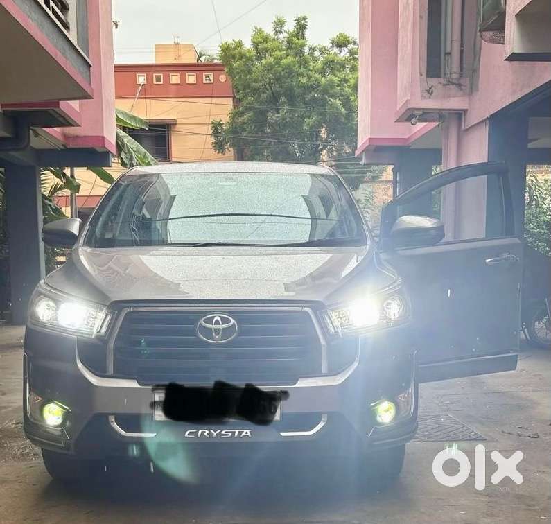 Fully loaded Toyota Innova Crysta 2024 Diesel Well Maintained
