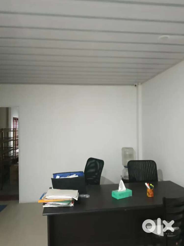 500 SQFT SEMIFURNISHED COMMERCIAL SPACE PALARIVATTOM NEAR JUNCTION