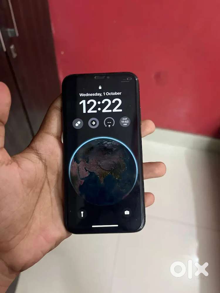 Iphone X 100% battery health just like new