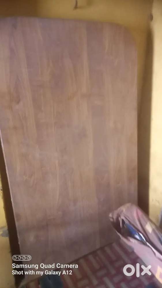 Dining table with 6 chairs