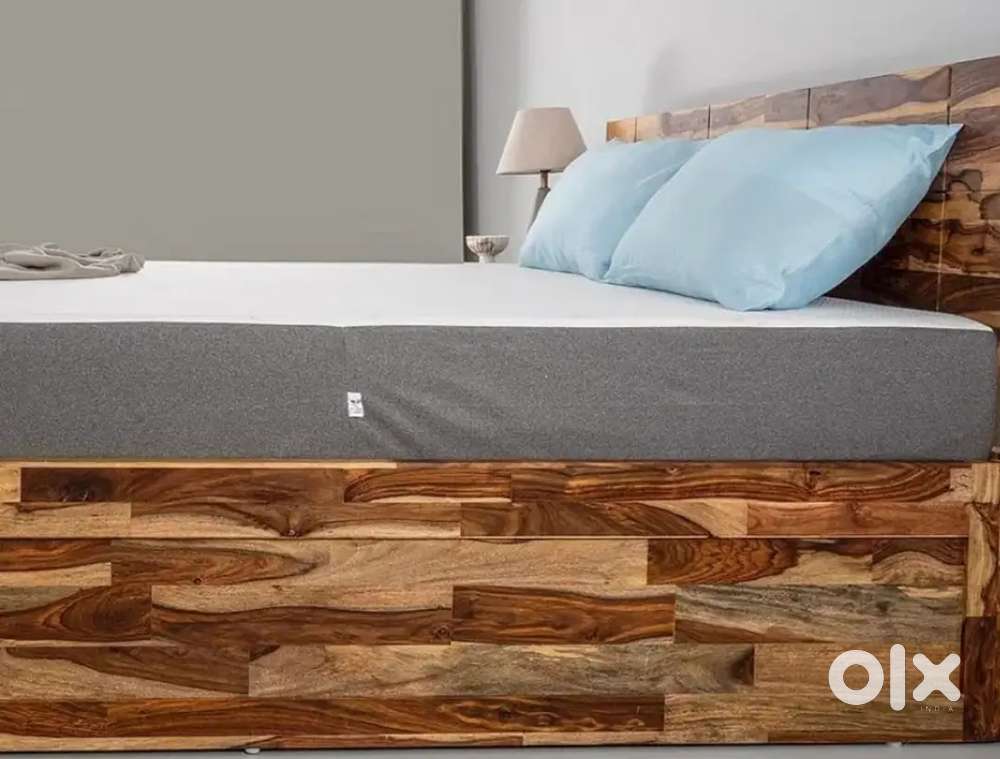 Barely Used Wakefit Queen Mattress just @ ₹6,499