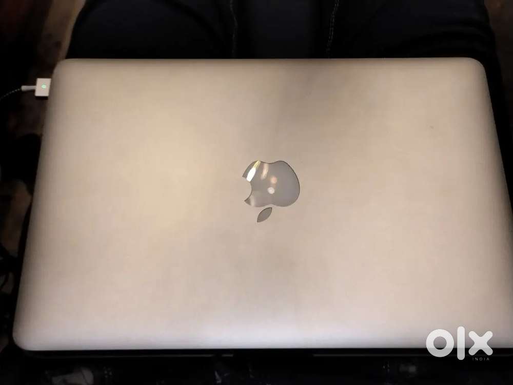 Makbook pro 2015 model