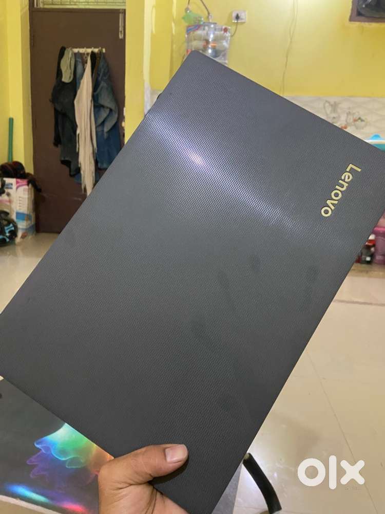 Lenovo ideapad intel i3 7th gen,8gb 1TB HDD