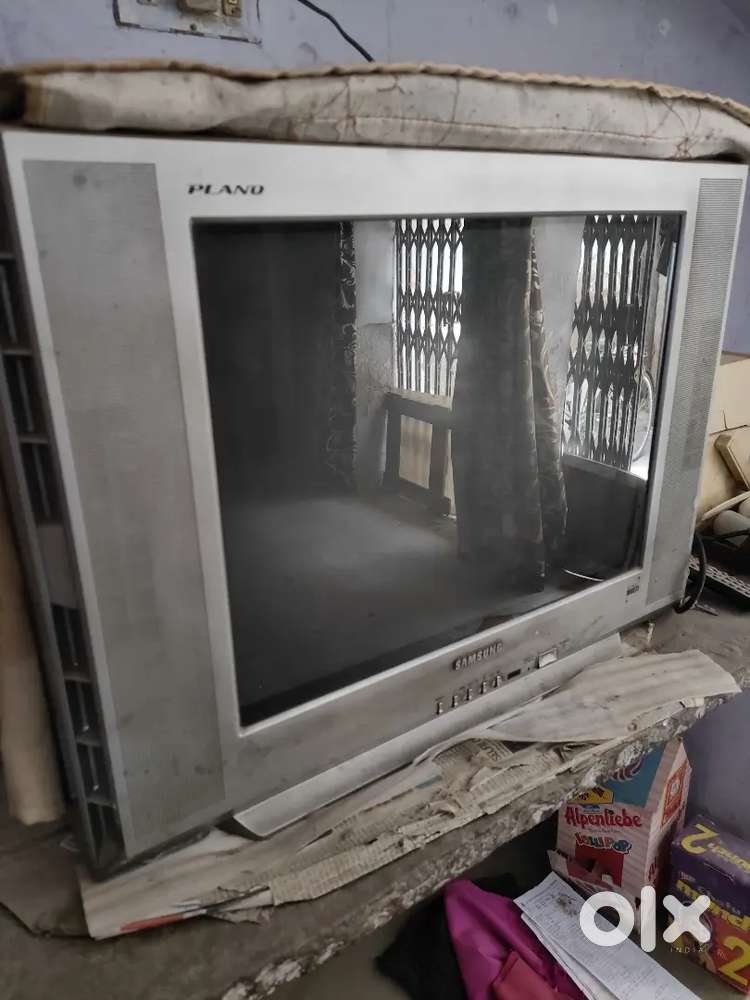 samsung 21 TV plano series with turbo sound