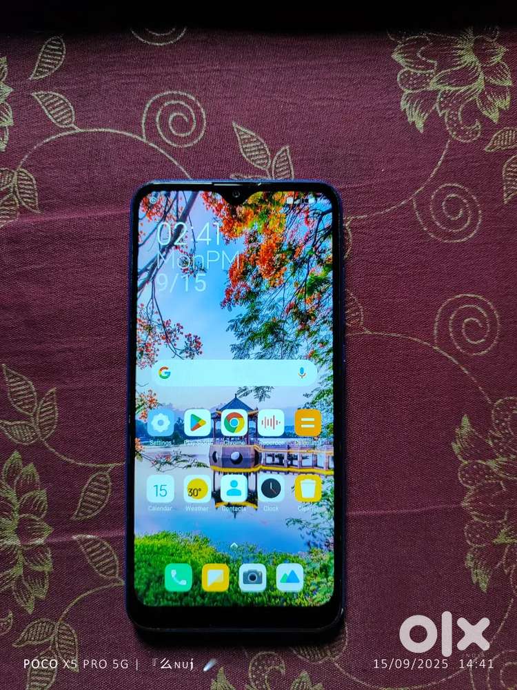 Redmi 8a dule good condition 2/32 bill box charger all